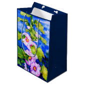 ピンクエレガント色の白い水彩フローラ園 ミディアムペーパーバッグ (正面アングル)