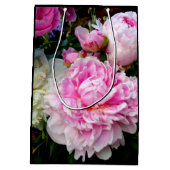 ピンクエレガント色の白い牡丹フローラ園写真 ミディアムペーパーバッグ (裏面)