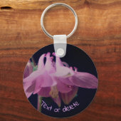 ピンクオダマキ（植物）パーソナライズされた花 キーホルダー (裏面)