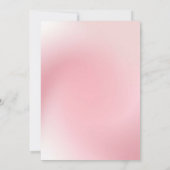 ピンクオンブル背景のエンゲージメント 招待状 (裏面)