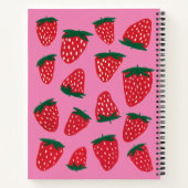 ピンクオーガニック色の背景に赤く染めた夏のイチゴ ノートブック (裏面)