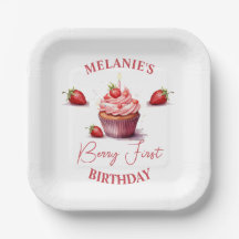 ピンクカスタムのベリーファースト誕生日パーティー