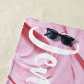 ピンクカップケーキつや消し パーソナライズされた ビーチタオル (インサイチュ)