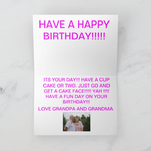 ピンクカップケーキ誕生日カード(1歳) カード (内部)