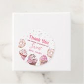 ピンクカップケーキ&ドーナツ誕生日メッセージカード フェイバータグ (インサイチュ)