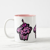 ピンクカモフラージュのカップケーキ ツートーンマグカップ (左)