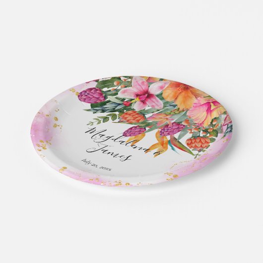 ピンクカラフルがかったオレンジ色の熱帯結婚花 ペーパープレート (アングル)