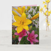 ピンクカラフルのユリフローラフラワーフォトカード カード (黄色い花)