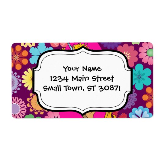 ピンクカラフルの紫の花を飾った神秘的なユニコーン ラベル (正面)