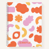 ピンクカラフルオオーガニックレンジシェイプのパターン(名前あり) ノートブック (正面)