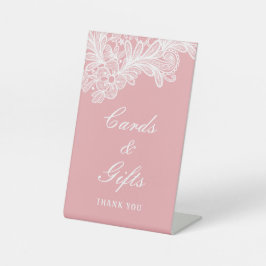 ピンクカードとギフトのホワイトレース 台座サイン