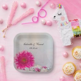 ピンクガーベラデイジーとボタ結婚ンの ペーパープレート