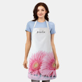ピンクガーベラデイジーエレガント写真 エプロン (着用した状態)