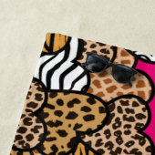 ピンクガーリーのよくはしゃぐアニマルプリントハート名 ビーチタオル (インサイチュ)