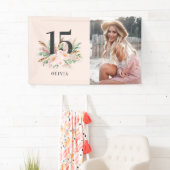 ピンクガーリーのフローラのエレガント誕生日 横断幕 (インサイチュ)