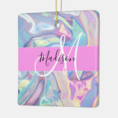 ピンクガーリーのホログラフィック虹色モノグラム名 セラミックオーナメント (左)