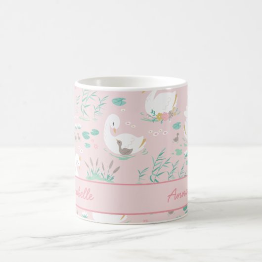 ピンクガーリーの可愛い白鳥のフローラが美エレガントしい コーヒーマグカップ (中央)