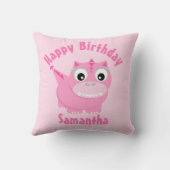 ピンクガーリーの恐竜の漫画の子供の名前誕生日 クッション (裏面)