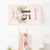 ピンクガーリーの水彩フローラの生誕エレガント生日 横断幕 (インサイチュ)