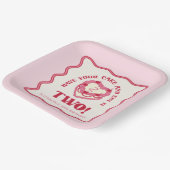 ピンクガーリーはケーキを持ち食べて2誕生日 ペーパープレート (傾斜あり)