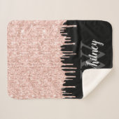ピンクガーリーグリッタードリップグレーモノグラム シェルパブランケット (正面(横))
