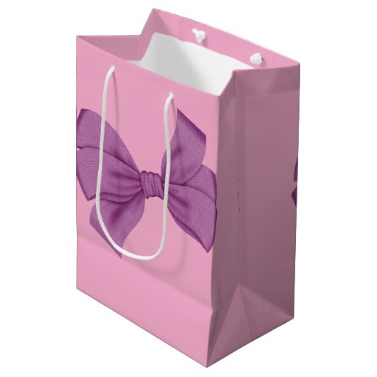 ピンクガーリーパープルボウ赤ちゃんシャワーまたは誕生日 ミディアムペーパーバッグ (正面アングル)