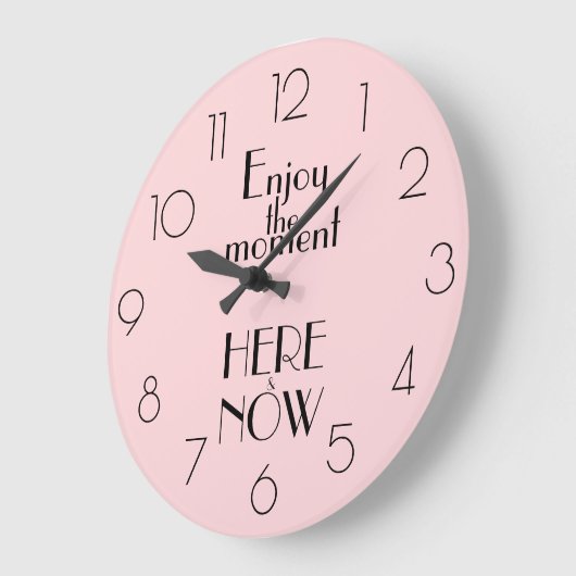 ピンクガーリー引用文楽しむこの瞬間と今 ラージ壁時計 (傾斜)