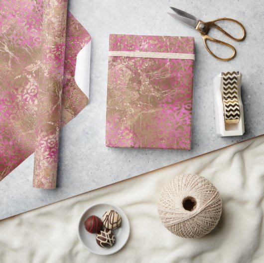 ピンクガーリー金ゴールドグラムヒョウ印刷 ラッピングペーパー (クラフト)