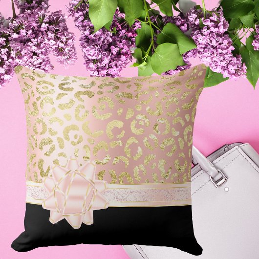 ピンクガーリー金ゴールドヒョウ黒淡い色のピンクリボン クッション