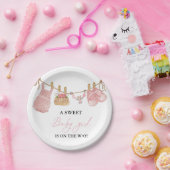 ピンクガールボヘミアン服ベビーシャワー ペーパープレート (パーティー)