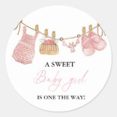 ピンクガールボヘミアン服ベビーシャワー ラウンドシール (正面)