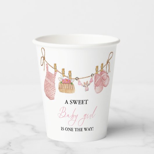 ピンクガールボヘミアン服ベビーシャワー 紙コップ (正面)