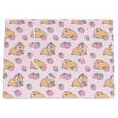 ピンクギニア豚とストロベリーパターン ラージペーパーバッグ (正面)