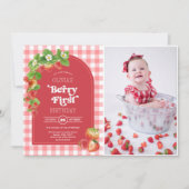 ピンクギンガムベリー第1のイチゴ第1の誕生日 招待状 (正面)
