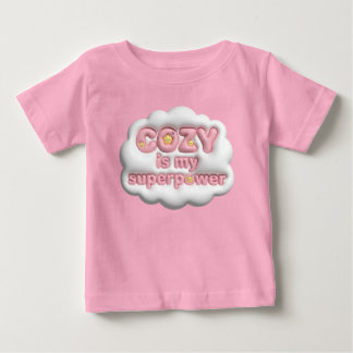 ピンククラウドコージーは私のスーパーパワーベイビーガールTシャツ ベビーTシャツ