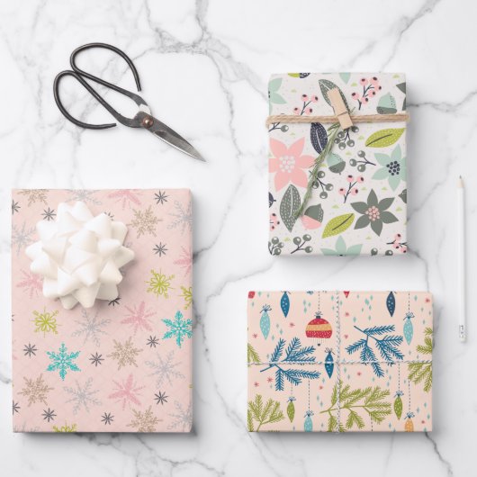 ピンククリスマスバンドルの色:フェミニンTouch ラッピングペーパーシート (正面)