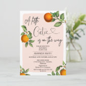 ピンククレメンチンオレンジ小さなかわいこちゃん赤ちゃんシャワー 招待状 (スタンド正面)