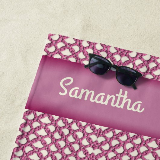 ピンククロシェカスタマイズート糸 – お名前 ビーチタオル (インサイチュ)
