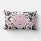 ピンククローバーとセージのモノグラム ランバークッション (正面)