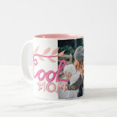 ピンククールママ手レタリング母の日の写真 ツートーンマグカップ (正面左)