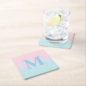 ピンクグラデーションブルーと金ゴールド線モノグラム スクエアペーパーコースター (インサイチュ)