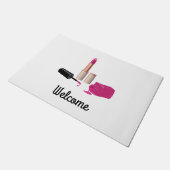 ピンクグラムリップスティック&爪、 ネイルポーランド美しいをテーマに ドアマット (アングル)