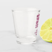 ピンクグリッターの涙が私のピックボールの対戦相手 ショットグラス (左)