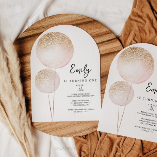 ピンクグリッターバルーン女の子の最初の誕生日パーティー 招待状