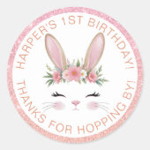 ピンクグリッターフローラバニー1stバースデーパーティーのお願い ラウンドシール (正面)