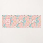 ピンクグリッターレインボーユニコーンモノグラムの ヨガマット (正面(横))