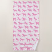ピンクグリッター馬パターン小さな女の子名 ビーチタオル (正面)