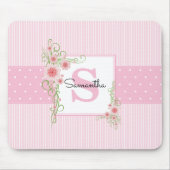 ピンクグリーンフローラとストライプモノグラムの マウスパッド (正面)