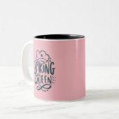 ピンクグリーンモノグラムベーキングクイーンマザーズギフト ツートーンマグカップ (正面左)