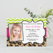 ピンクグリーンレオパードプリントフォト招待状 招待状 (スタンド正面)